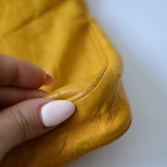 Jimmy choo yellow leather snakeskin clutch - Picture 15 of 16